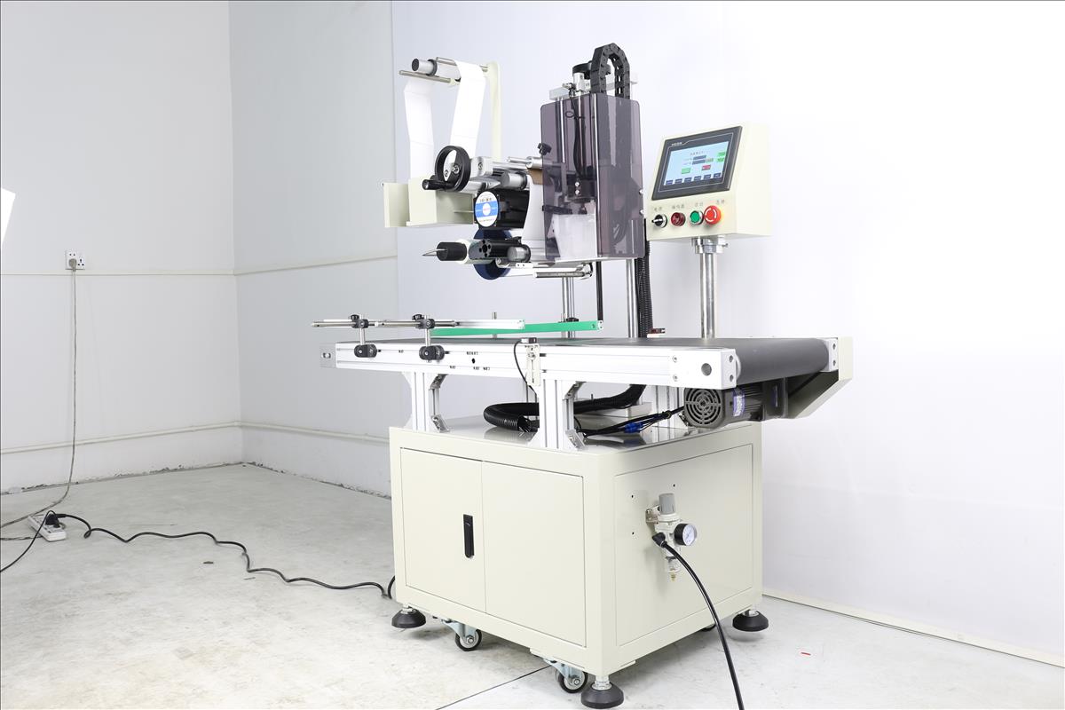 自動貼標機對標簽有什么要求？自動貼標機貼的標簽要做什么樣的？